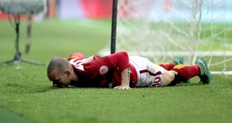 Sneijder: Galatasaray'da Kalacağım