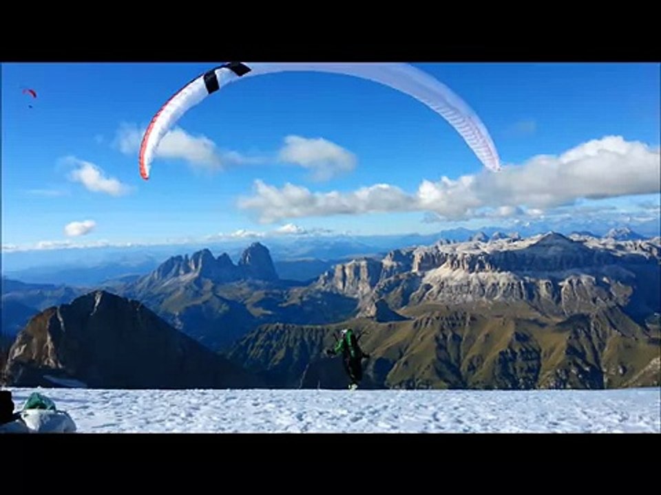 Copy of Dolomites Marmolada top landing Paragliding