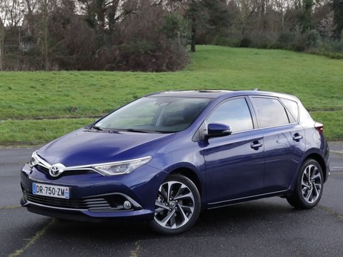 Essai vidéo Toyota Auris 1.2T Design 2016