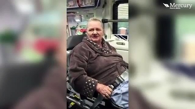 Une mamie de 78 ans lâche un freestyle rap totalement improvisé dans une ambulance