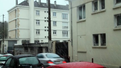 Beauvais  : il neige sur la Ville