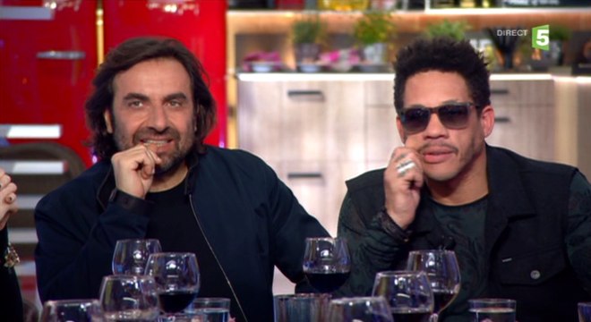 Le surnom très spécial donné à Laurie Cholewa par Joeystarr … - ZAPPING TÉLÉ DU 02/03/2016