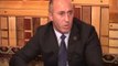Lajme - Haradinaj vizitë Familjeve të Dëshmorëve në fshatin Dobrosh