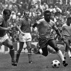 O gol mais bonito de Pelé nunca foi filmado