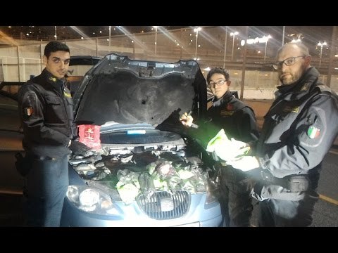 Genova - Contrabbando di tabacco per narghilè, sequestrate 27 tonnellate (02.03.16)