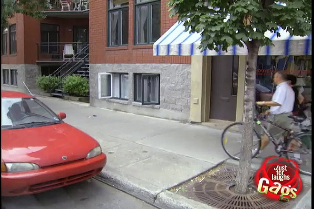 Peeping Tom Gag