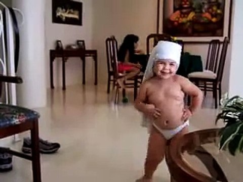 Дети приколы. Дети танцуют. Малышка Шакира