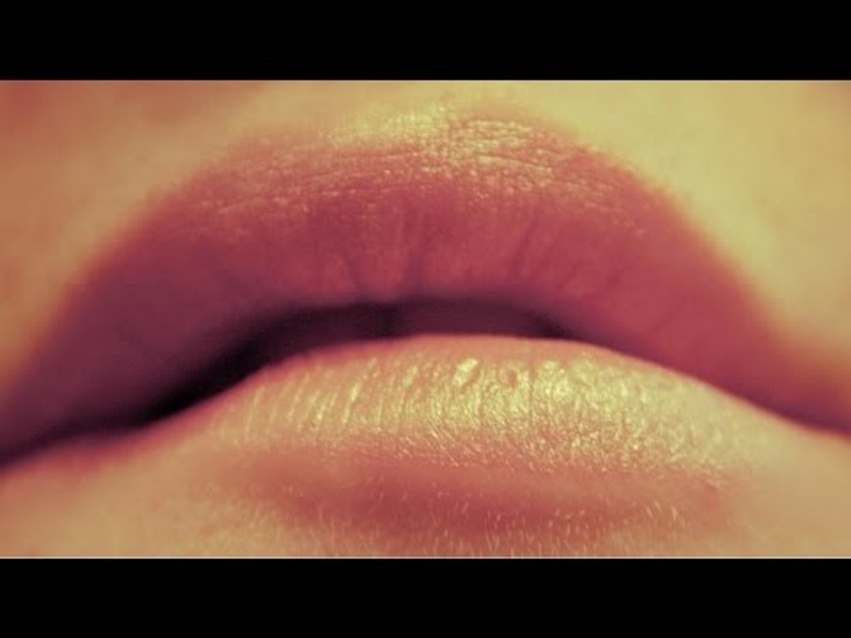 ASMR Hour Gum Chewing Session