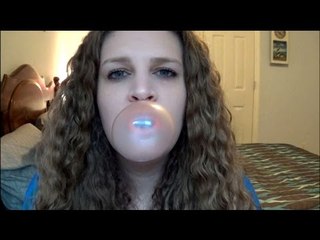 Download Video: ♥ASMR♥ Ear To Ear Gum Chewing [Mouth Sounds] + Blowing Bubbles [Binaural]