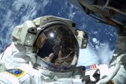 NASA: Cápsula Soyuz pousa com astronauta e cosmonauta que passaram quase 1 ano no Espaço