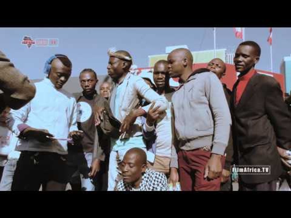 Omkhula - Taking pictures with Fans