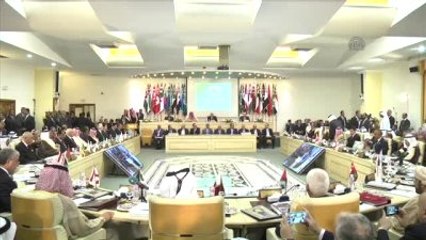 Tunus Cumhurbaşkanı Sibsi'den Arap Dünyasına Güvenlik Çağrısı