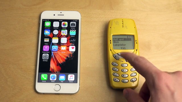 iPhone 6S vs. Nokia 3310 - Speed Test!