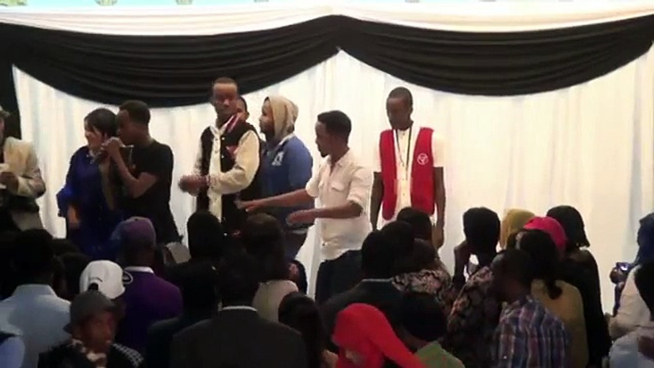 BEELE iyo Heesta QADRA Sanadka Cusub iyo XIDIGAHA GEESKA 2015 1