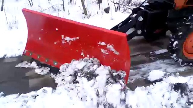 Kubota 6001D 4x4 traktorek odsniezanie. traktorki-japonskie.waw.pl