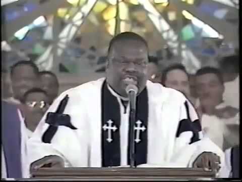 OUT OF THE SHADOWS INTO THE LIGHT -T D Jakes, Eddy Long