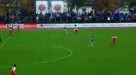 Funny Football vuil uiterste hou mees voor die hand liggende geel kaart ooit