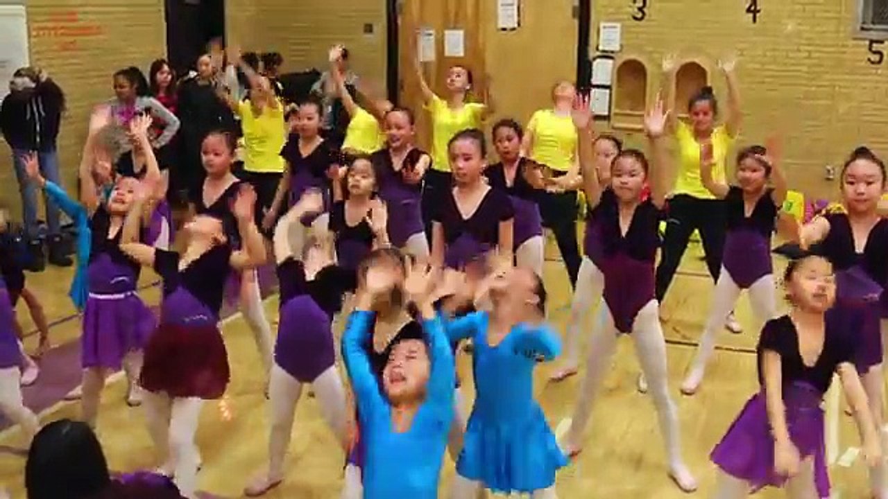 Trailer of Hundred Monkeys Celebrate Chinese New Year in New York Times Square!! (News World)