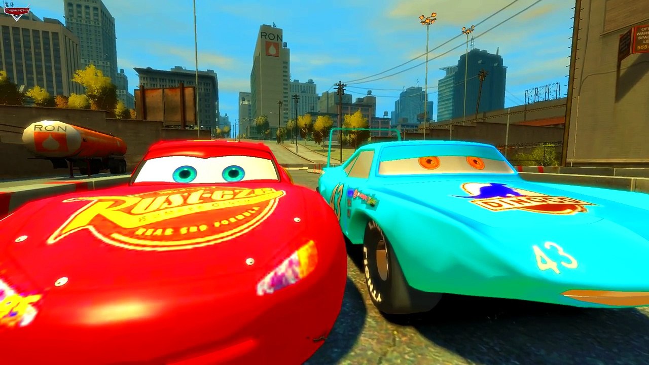 Race Lightning McQueen VS Dinoco King 43 Disney pixar cars Drift Circuit