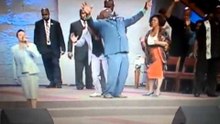 God Uses Tyler Perry To Lay Hands On Bishop TD Jakes