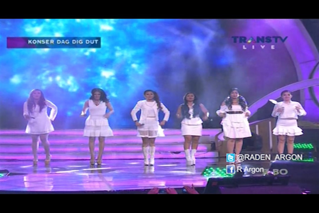 SHERLY MEY Feat UCHI TJAN, DEVY BERLIAN, LINA MARLINA, RATU IDOLA & NURI MELANI [Pusing Pala Barbie] Live Dag Dig Dut TRANS TV (29-04-2015)