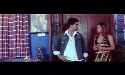 Gorgeous Indian Mallu Girl Romancing on Camera (Comic FULL HD 720P)