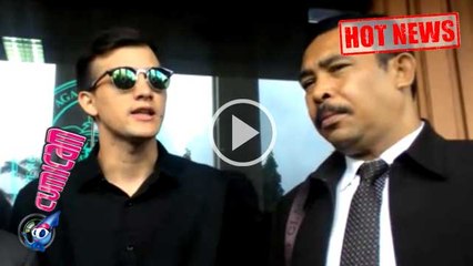 Akun Sosmed Diblok, Stuart Tak Kenal Wajah Anak - Cumicam 03 Maret 2016