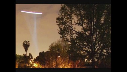 Ovnis china paraliza el aeropuerto 2010