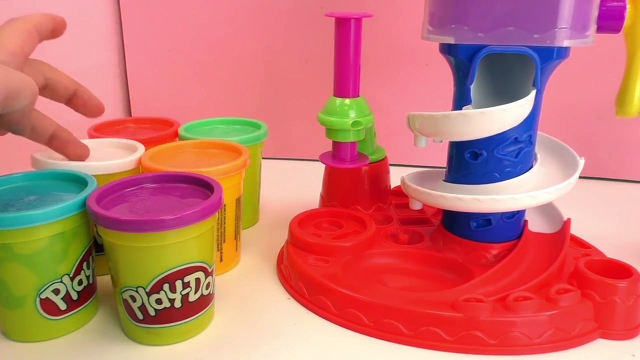 Le monstre qui dévore tout Play Doh exagère – A la fabrique de bonbons Play Doh français