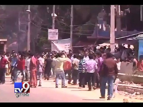 Violent protests in Bengaluru against PF withdrawal norms, several vehicles torched - Tv9 Gujarati