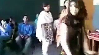 cute pakistani girl dancing in a lahore college