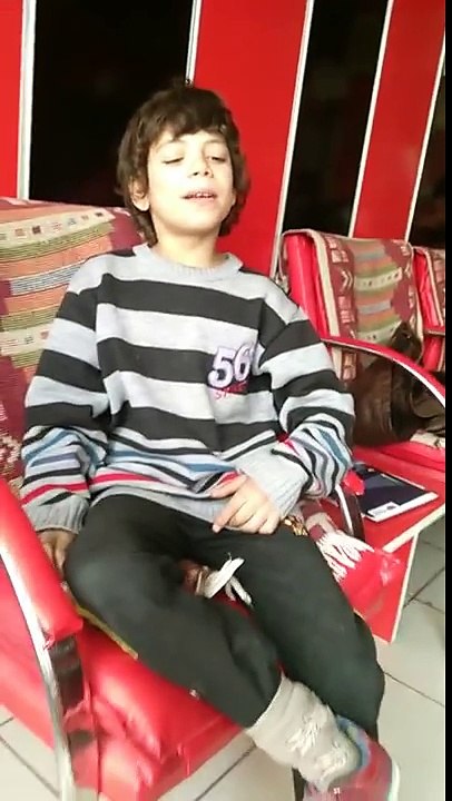 Sokak çocuğu BARIŞ - Kanlı Felek. Yüreğine sesine kurban olurum