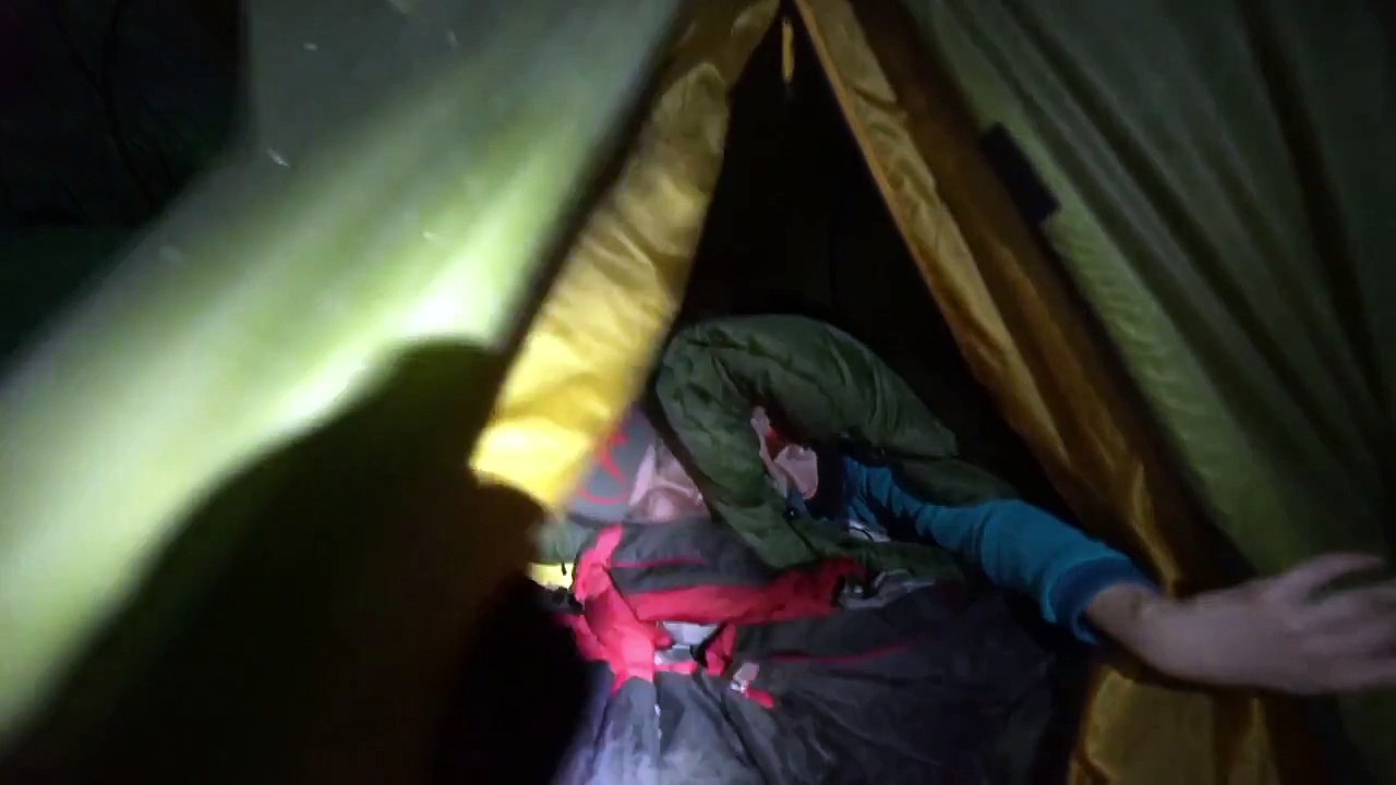 Filming the Northern lights on free hand with Sony A7s II