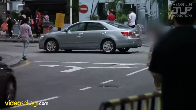 Öyle bir sosyal deney yaptı ki! Sadece bir kişi İNSAN olabilmeyi başardı