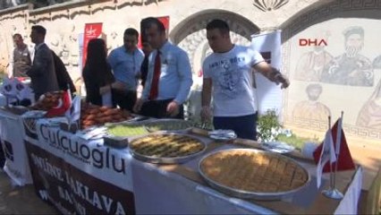 Şanlıurfa'da Yöresel Yemek Ziyafeti