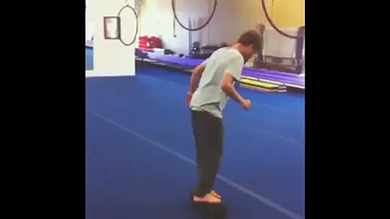 BACKFLIP FAIL - Video - relaxzone.us
