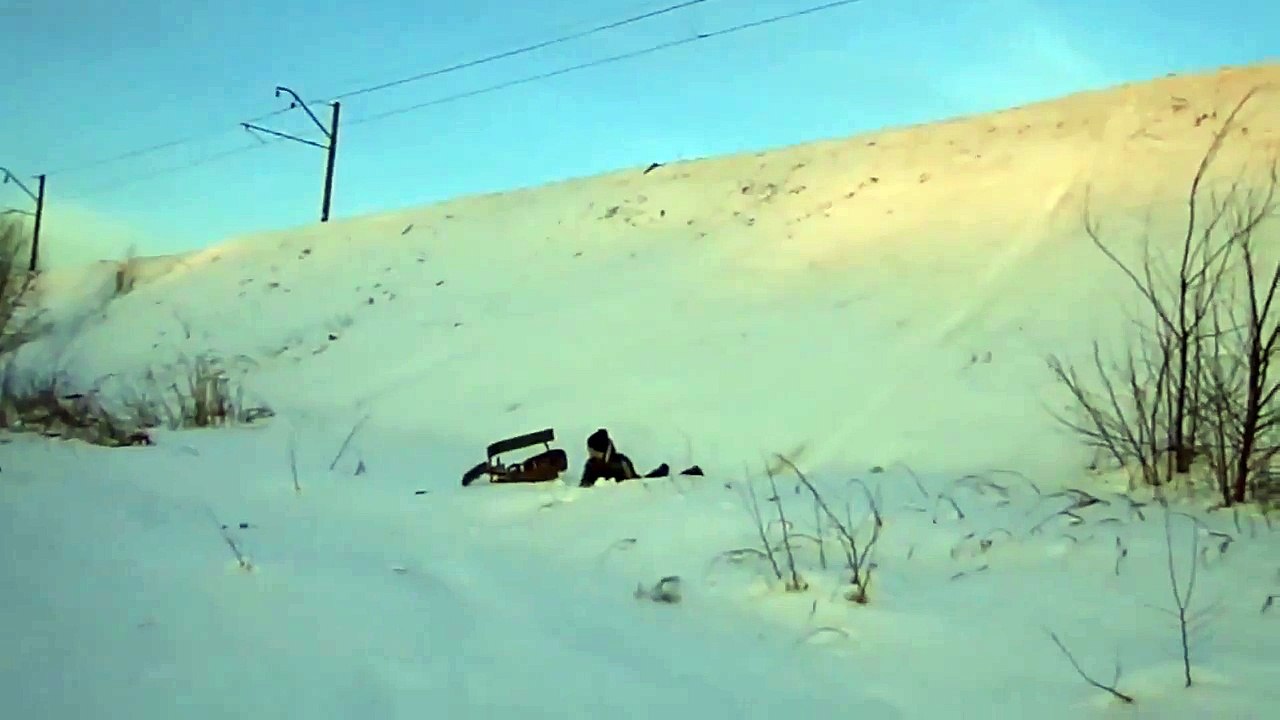 Sledding Fail - Video - relaxzone.us