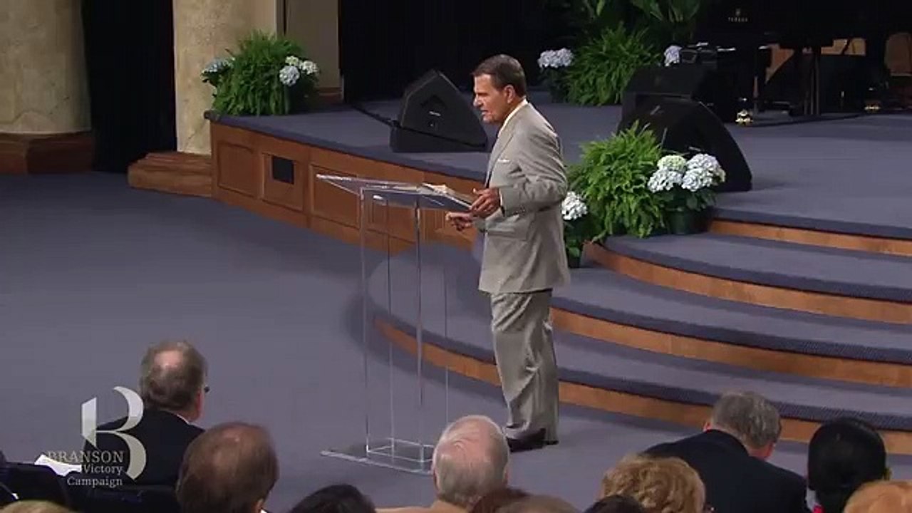 The Creative Power of the Blessing (BVC 2015) - Kenneth Copeland 10