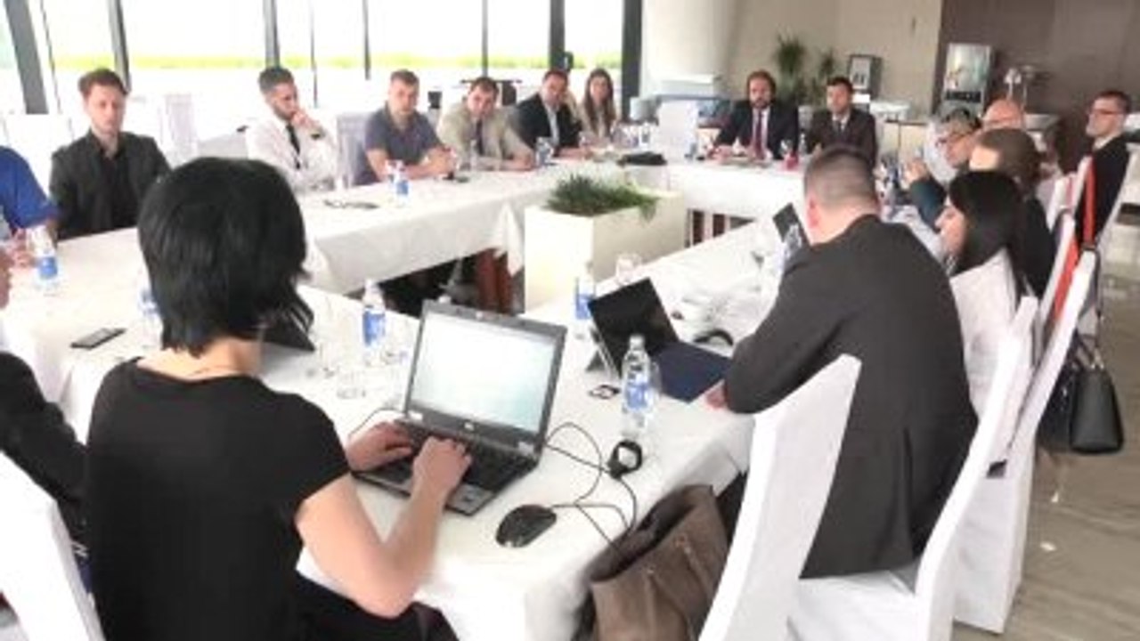 Bosna Hersek'te "Microsoft Network 6" Konferansı