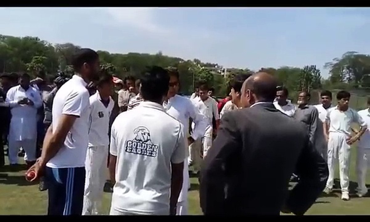 Imran Khan pti Hunts For Fast Bowlers In Islamabad 2016
