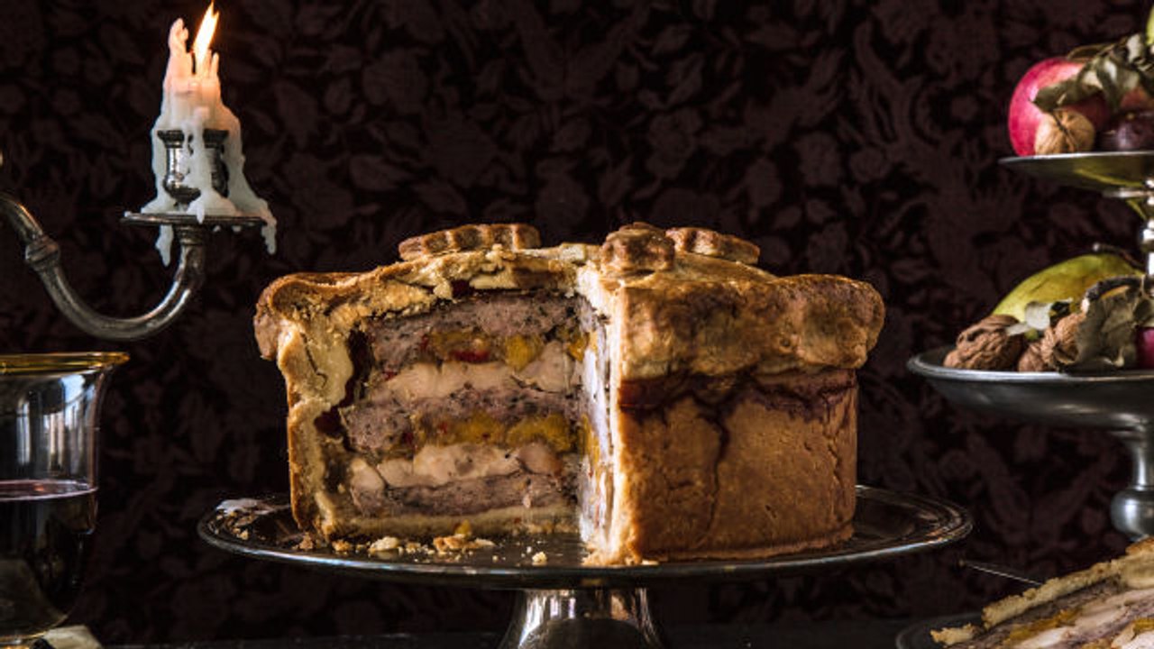 Game of Thrones PIGEON PIE | How to Bake It