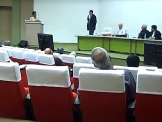 2011 - Low-Energy Nuclear Reactions (LENR) - Michael Melich talking with students in India