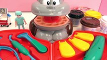 Médecin Playmobil Fun avec un singe – Dentiste pour primates avec des dents en or et trait