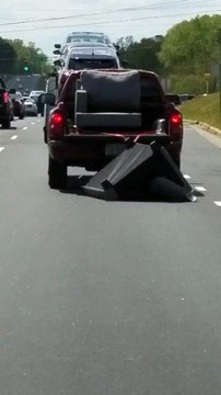 Déménager un canapé avec un pickup