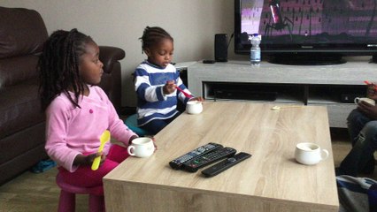 De kinderen aan het ijs