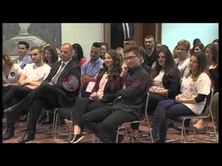 Rama-Swoboda batuta për restorant “Krokodilin”, ku ishte i pranishëm dhe Berisha- Ora News