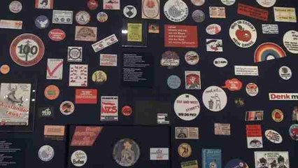 Un repaso al racismo y antisemitismo en Alemania a través de 600 pegatinas