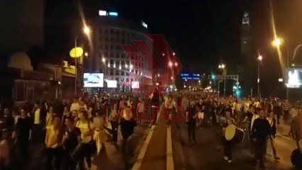 Protestuesit drejt zytres se BE-se