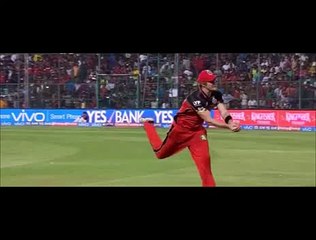 WATSON AND WIESE taking a stunning  CATCH BEFORE BOUNDARY LINE -