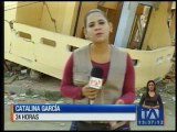 Damnificados reclaman la presencia de rescatistas en Manabí